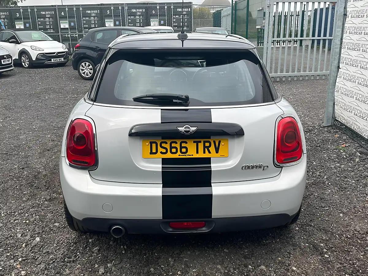 Used 2016 MINI Hatch Cooper Silver - Interior and Exterior details 8