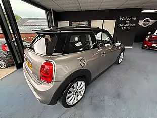 Used 2016 MINI Hatch Cooper Silver - Interior and Exterior details 11
