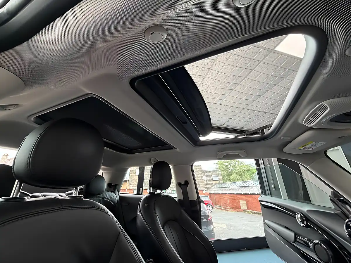 Used 2016 MINI Hatch Cooper Silver - Interior and Exterior details 12