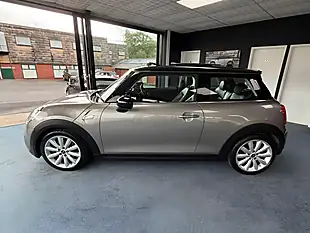 Used 2016 MINI Hatch Cooper Silver - Interior and Exterior details 6