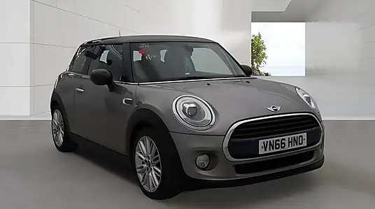 2016 MINI Hatch Cooper D