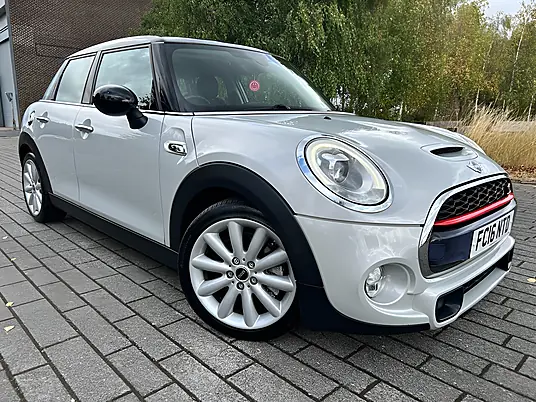 2016 MINI Hatch Cooper SD