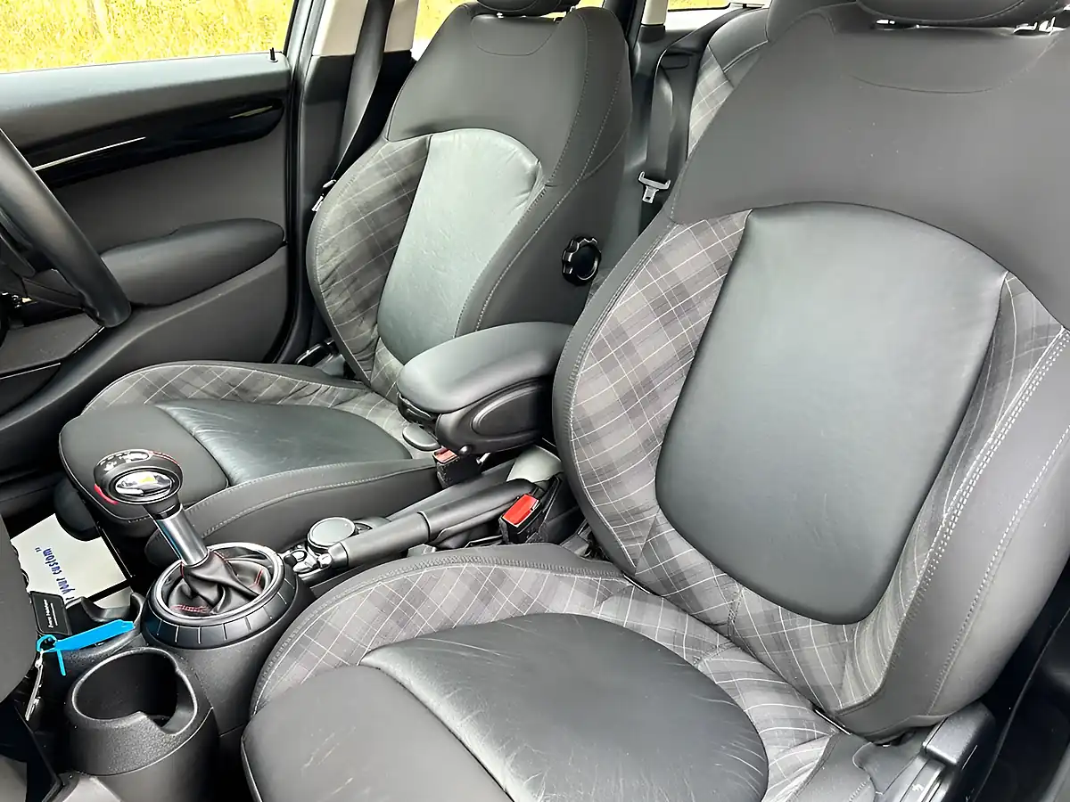 Used 2016 MINI Hatch Cooper Silver - Interior and Exterior details 13