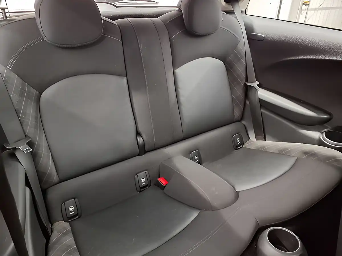 Used 2016 MINI Hatch Cooper Silver - Interior and Exterior details 12