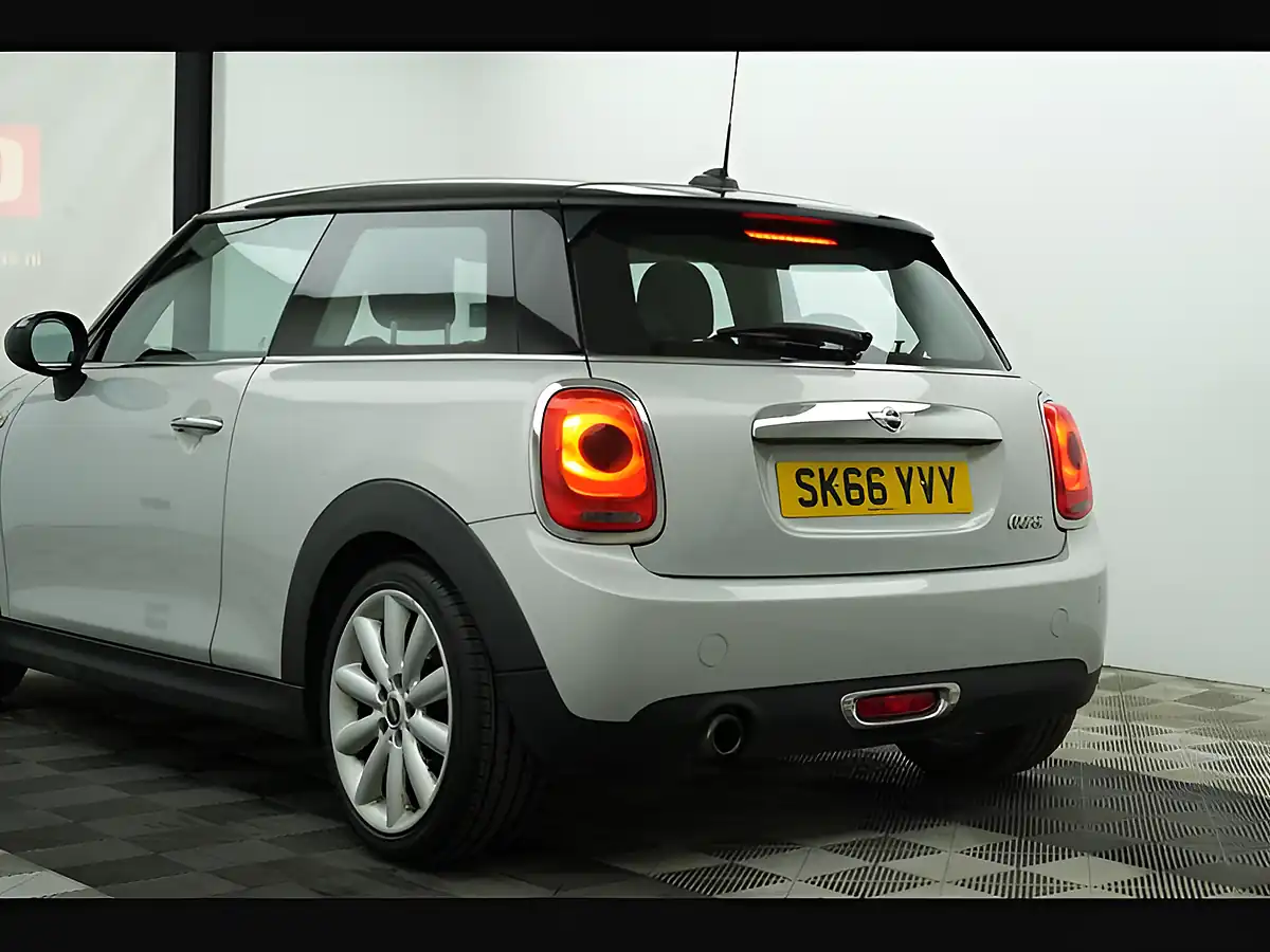 Used 2016 MINI Hatch Cooper Silver - Interior and Exterior details 7