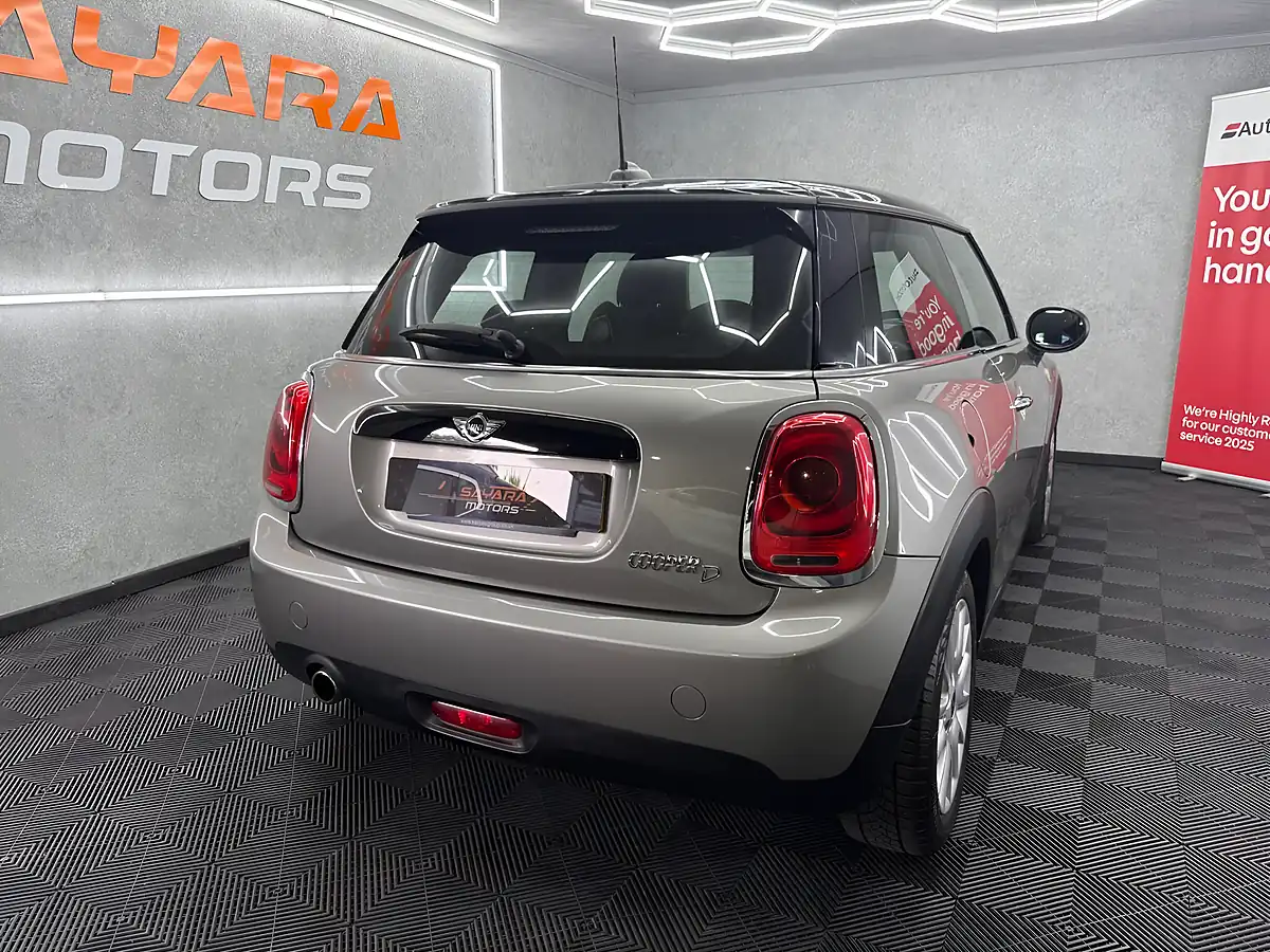Used 2016 MINI Hatch Cooper Silver - Interior and Exterior details 12