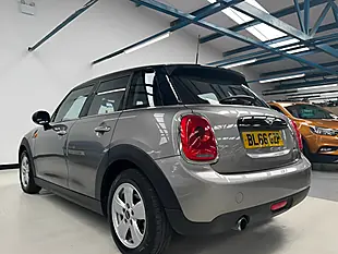Used 2016 MINI Hatch Cooper Silver - Interior and Exterior details 4