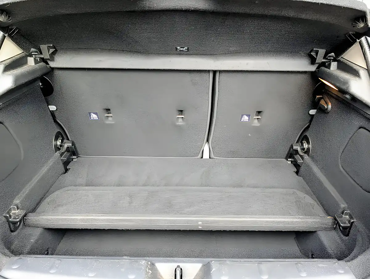 Used 2016 MINI Hatch Cooper Silver - Interior and Exterior details 15