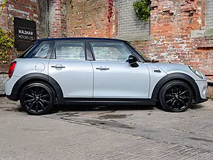 Used 2016 MINI Hatch Cooper Silver - Interior and Exterior details 6