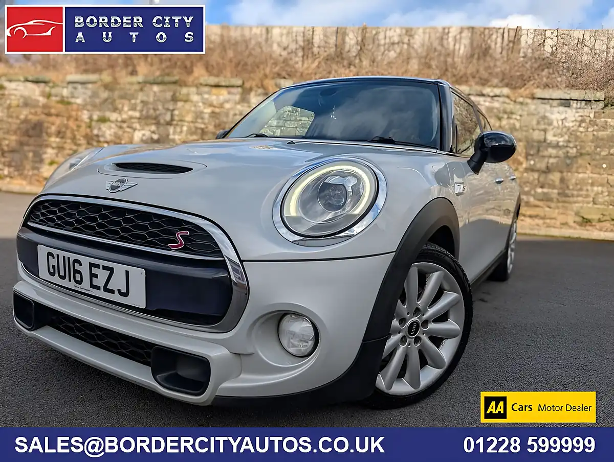 Used 2016 MINI Hatch Cooper Silver - Front View