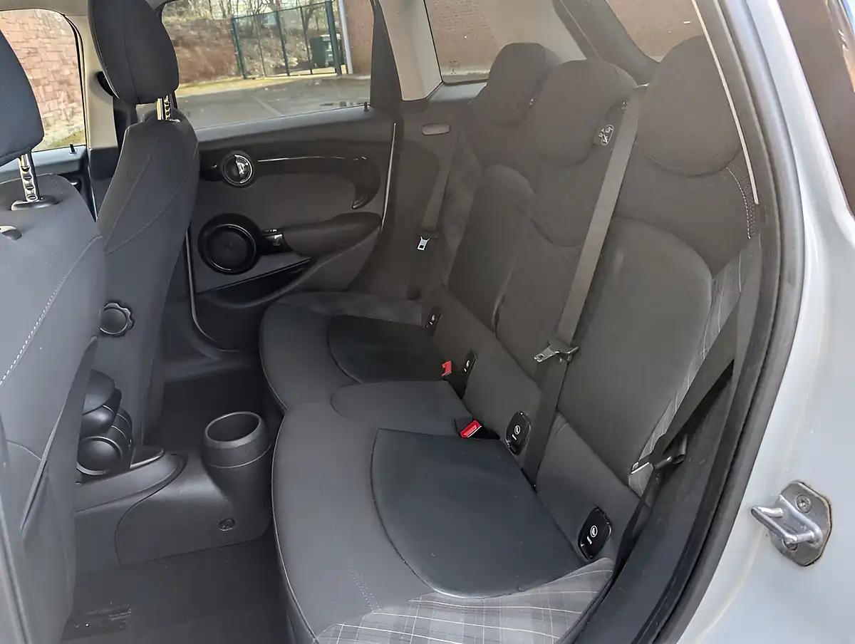 Used 2016 MINI Hatch Cooper Silver - Interior and Exterior details 11