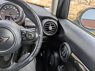 Used 2016 MINI Hatch Cooper Silver - Interior and Exterior details 19