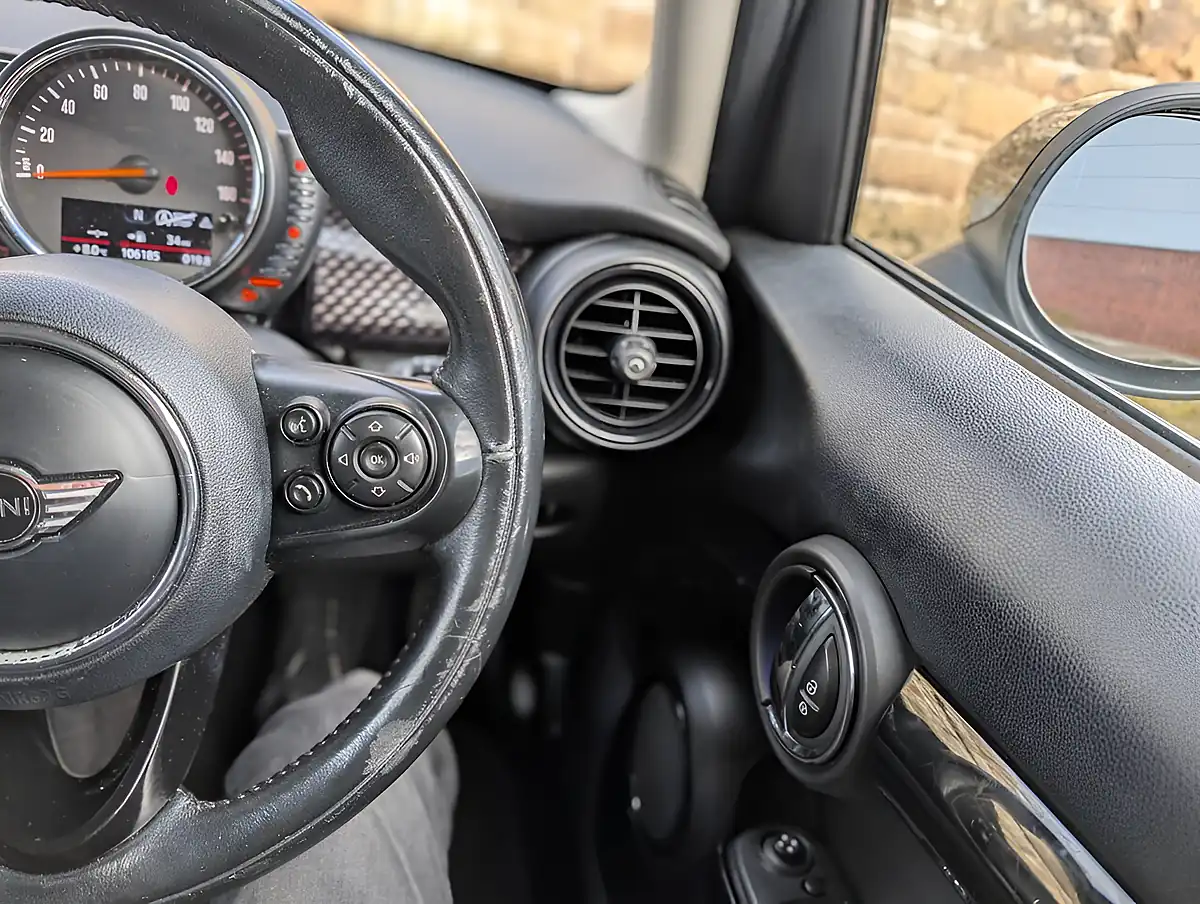 Used 2016 MINI Hatch Cooper Silver - Interior and Exterior details 19