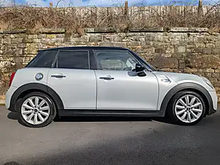 Used 2016 MINI Hatch Cooper Silver - Interior and Exterior details 5