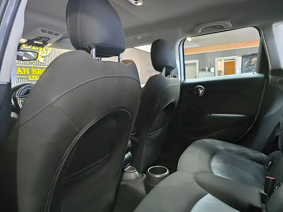 Used 2016 MINI Hatch Cooper Silver - Interior and Exterior details 13