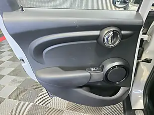 Used 2016 MINI Hatch Cooper Silver - Interior and Exterior details 14