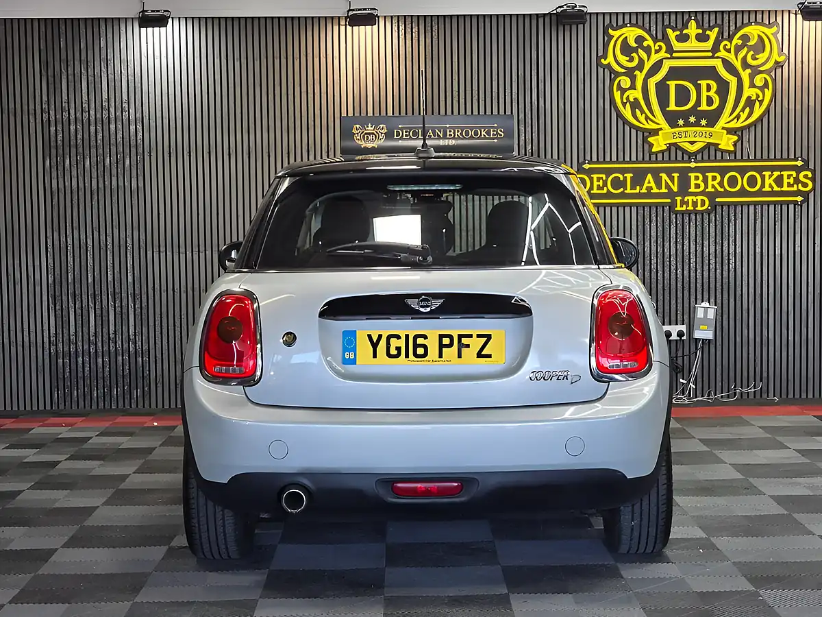 Used 2016 MINI Hatch Cooper Silver - Interior and Exterior details 4
