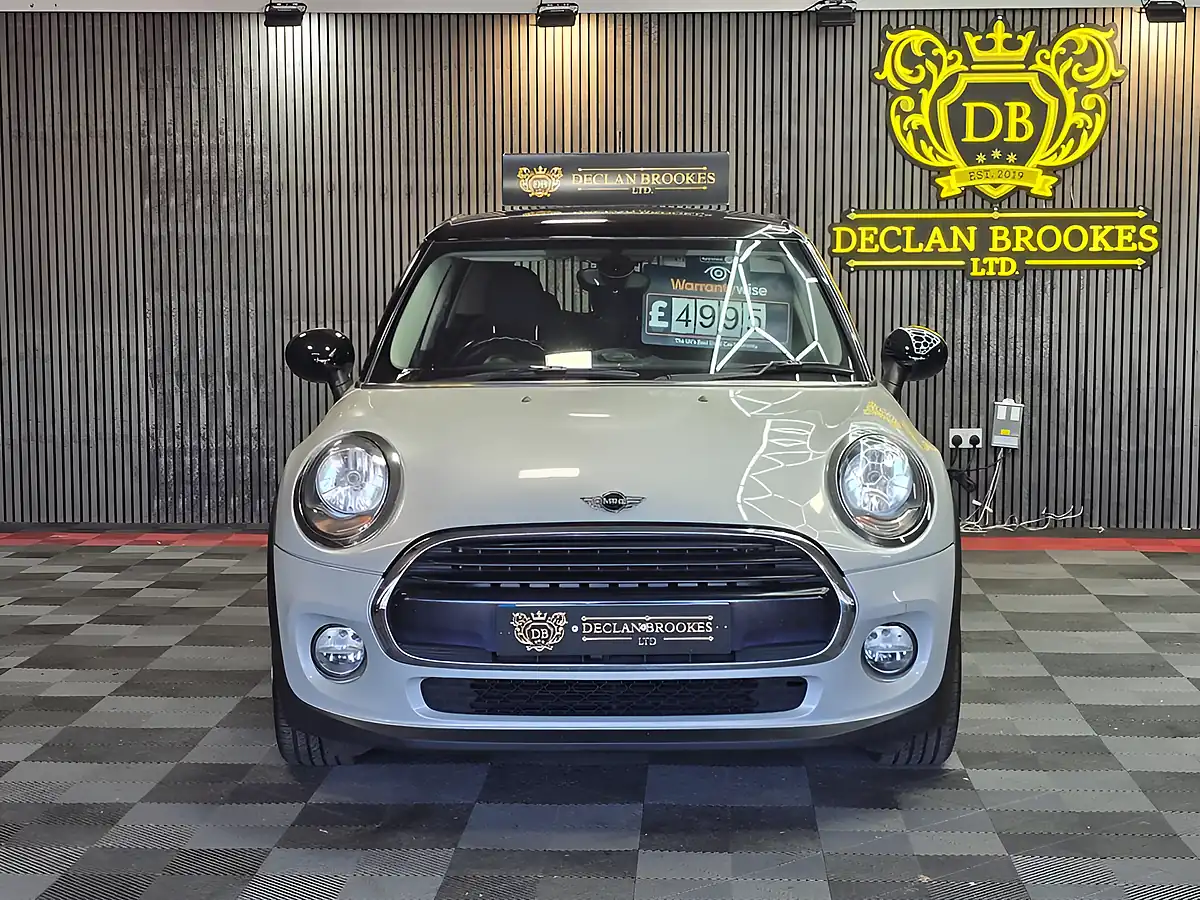 Used 2016 MINI Hatch Cooper Silver - Interior and Exterior details 8