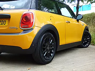 Used 2016 MINI Hatch Cooper Volcanic Orange - Interior and Exterior details 19