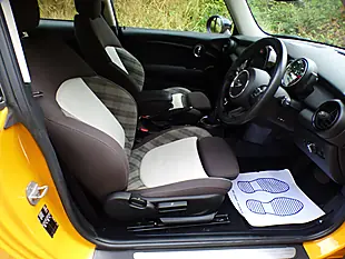Used 2016 MINI Hatch Cooper Volcanic Orange - Interior and Exterior details 4