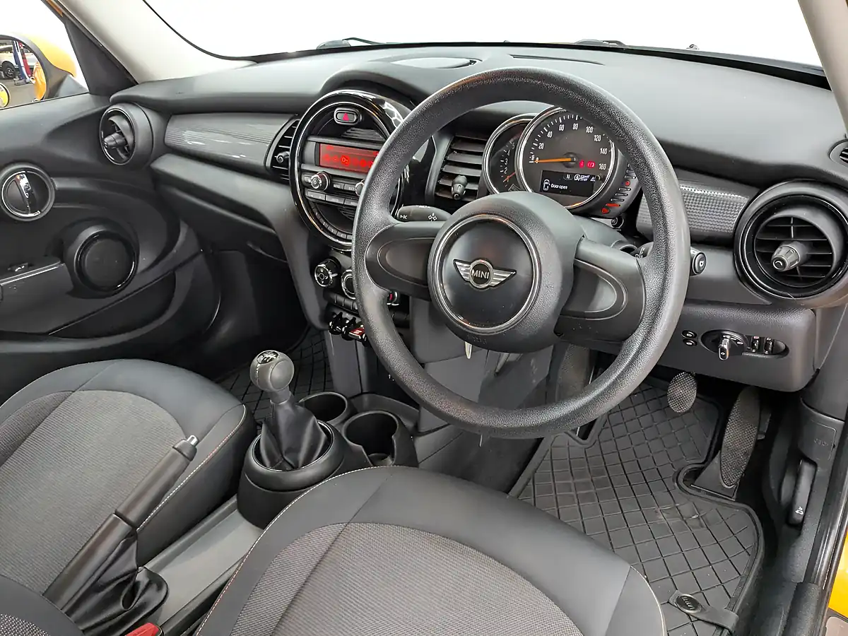 Used 2016 MINI Hatch Cooper Volcanic Orange - Interior and Exterior details 20