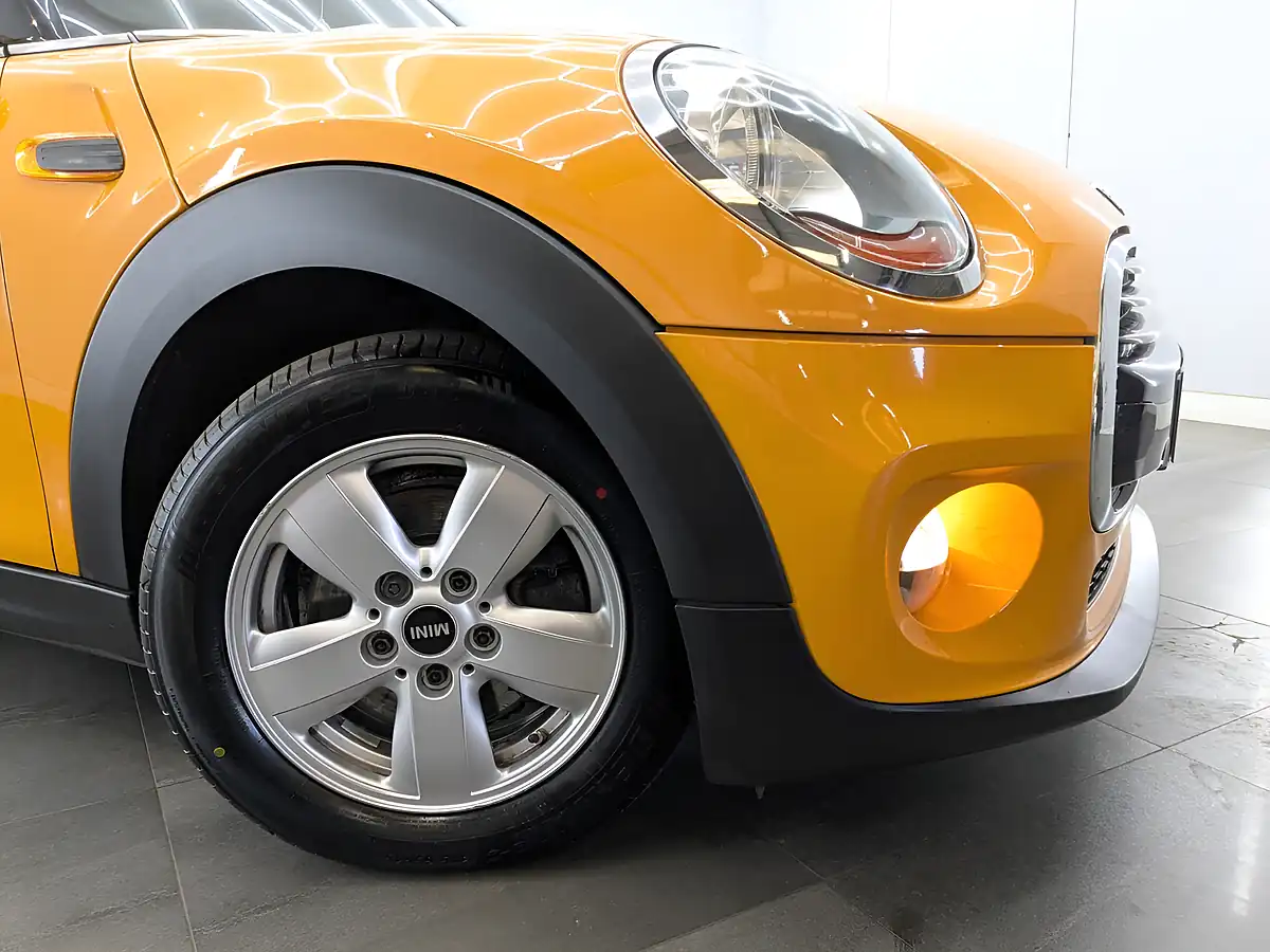 Used 2016 MINI Hatch Cooper Volcanic Orange - Interior and Exterior details 5