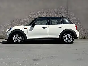 Used 2016 MINI Hatch Cooper White - Interior and Exterior details 4