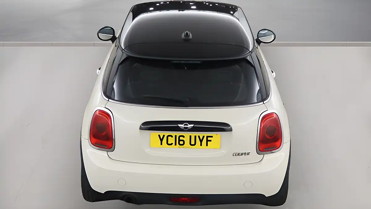 Used 2016 MINI Hatch Cooper White - Interior and Exterior details 5
