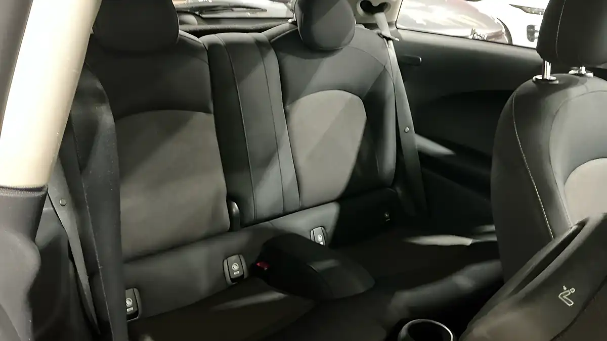 Used 2016 MINI Hatch Cooper White - Interior and Exterior details 7