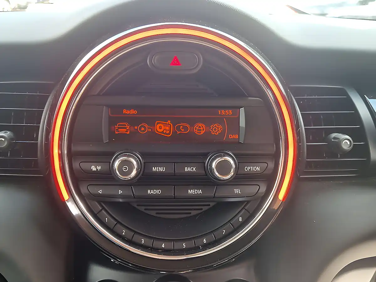 Used 2016 MINI Hatch Cooper White - Interior and Exterior details 19
