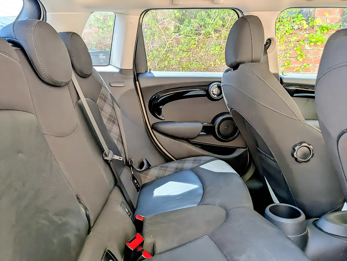 Used 2016 MINI Hatch Cooper White - Interior and Exterior details 17