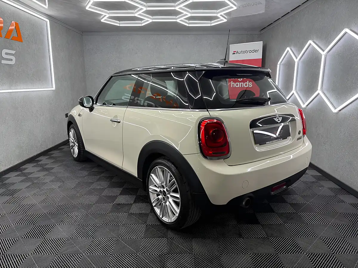Used 2016 MINI Hatch Cooper White - Interior and Exterior details 10