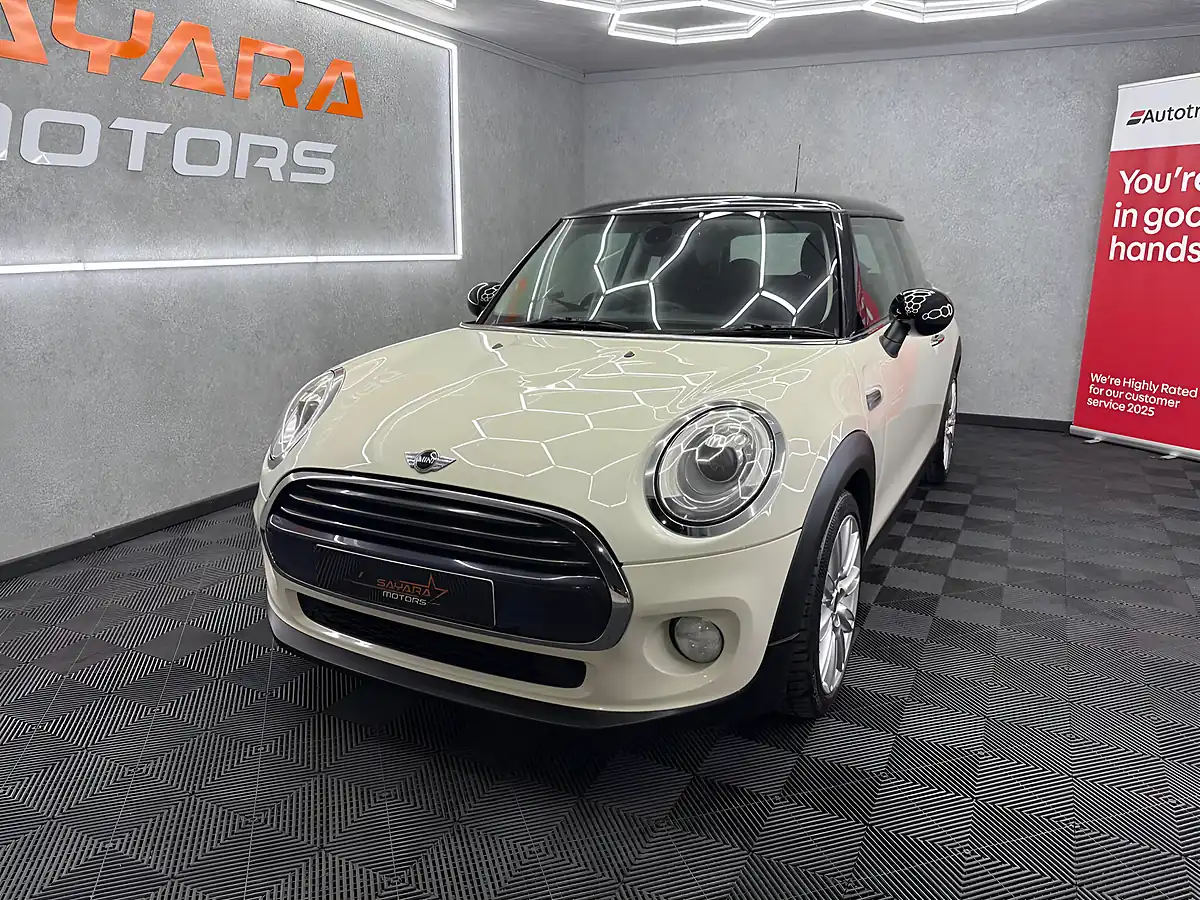 Used 2016 MINI Hatch Cooper White - Interior and Exterior details 4
