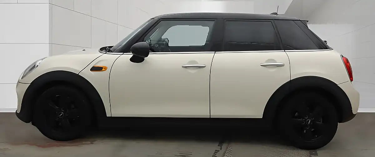 Used 2016 MINI Hatch Cooper White - Interior and Exterior details 5