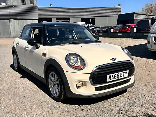 2016 MINI Hatch Cooper 1.5