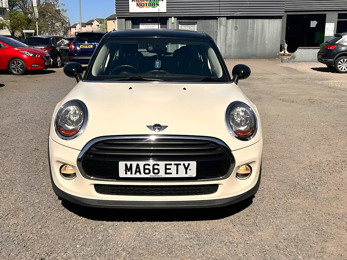 Used 2016 MINI Hatch Cooper White - Interior and Exterior details 2