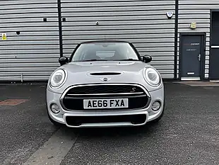Used 2016 MINI Hatch Cooper White Silver - Interior and Exterior details 4