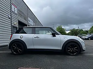 Used 2016 MINI Hatch Cooper White Silver - Interior and Exterior details 6