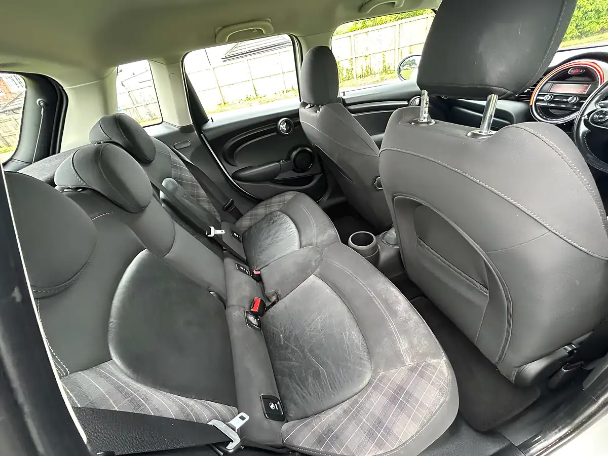 Used 2016 MINI Hatch Cooper White Silver - Interior and Exterior details 18