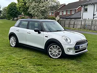 Used 2016 MINI Hatch Cooper White Silver - Interior and Exterior details 3