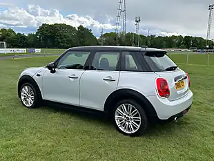 Used 2016 MINI Hatch Cooper White Silver - Interior and Exterior details 7