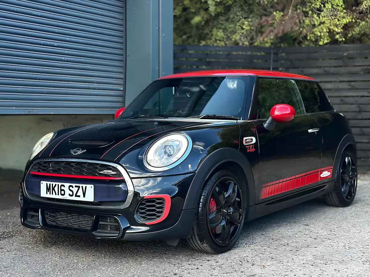 Used 2016 MINI Hatch John Cooper Works Black - Interior and Exterior details 5