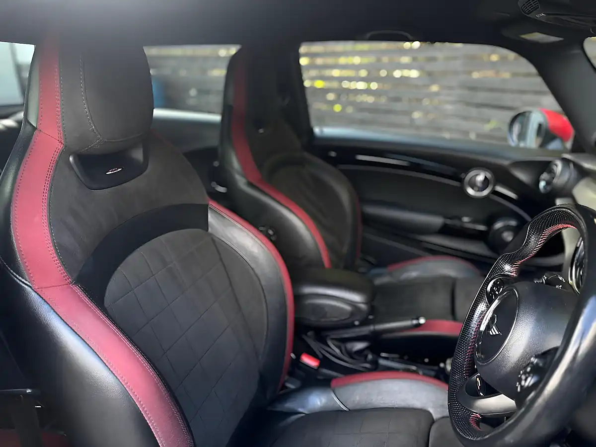 Used 2016 MINI Hatch John Cooper Works Black - Interior and Exterior details 8