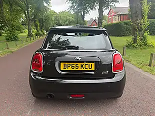 Used 2016 MINI Hatch One Black - Interior and Exterior details 6