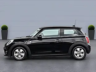 Used 2016 MINI Hatch One Black - Interior and Exterior details 7