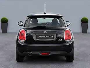 Used 2016 MINI Hatch One Black - Interior and Exterior details 9