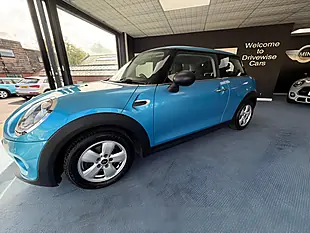 Used 2016 MINI Hatch One Blue - Interior and Exterior details 5