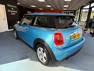 Used 2016 MINI Hatch One Blue - Interior and Exterior details 7