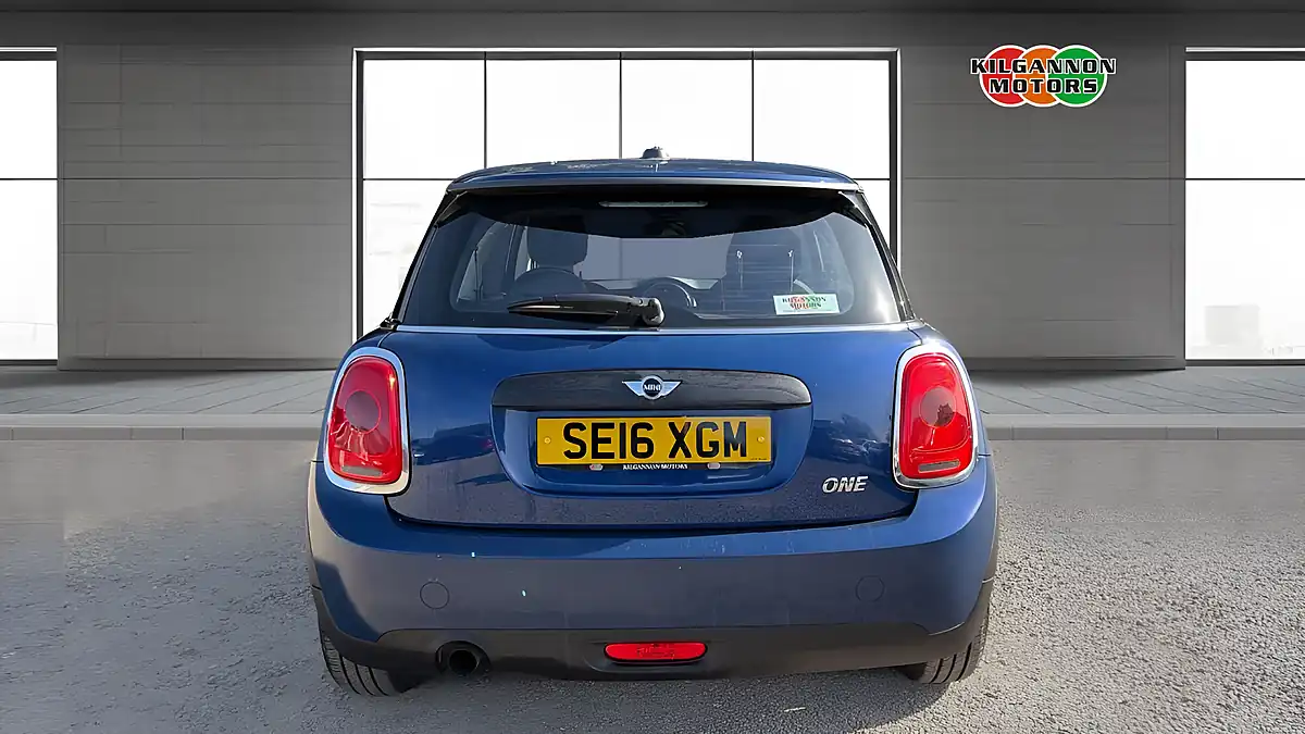 Used 2016 MINI Hatch One Blue - Interior and Exterior details 5