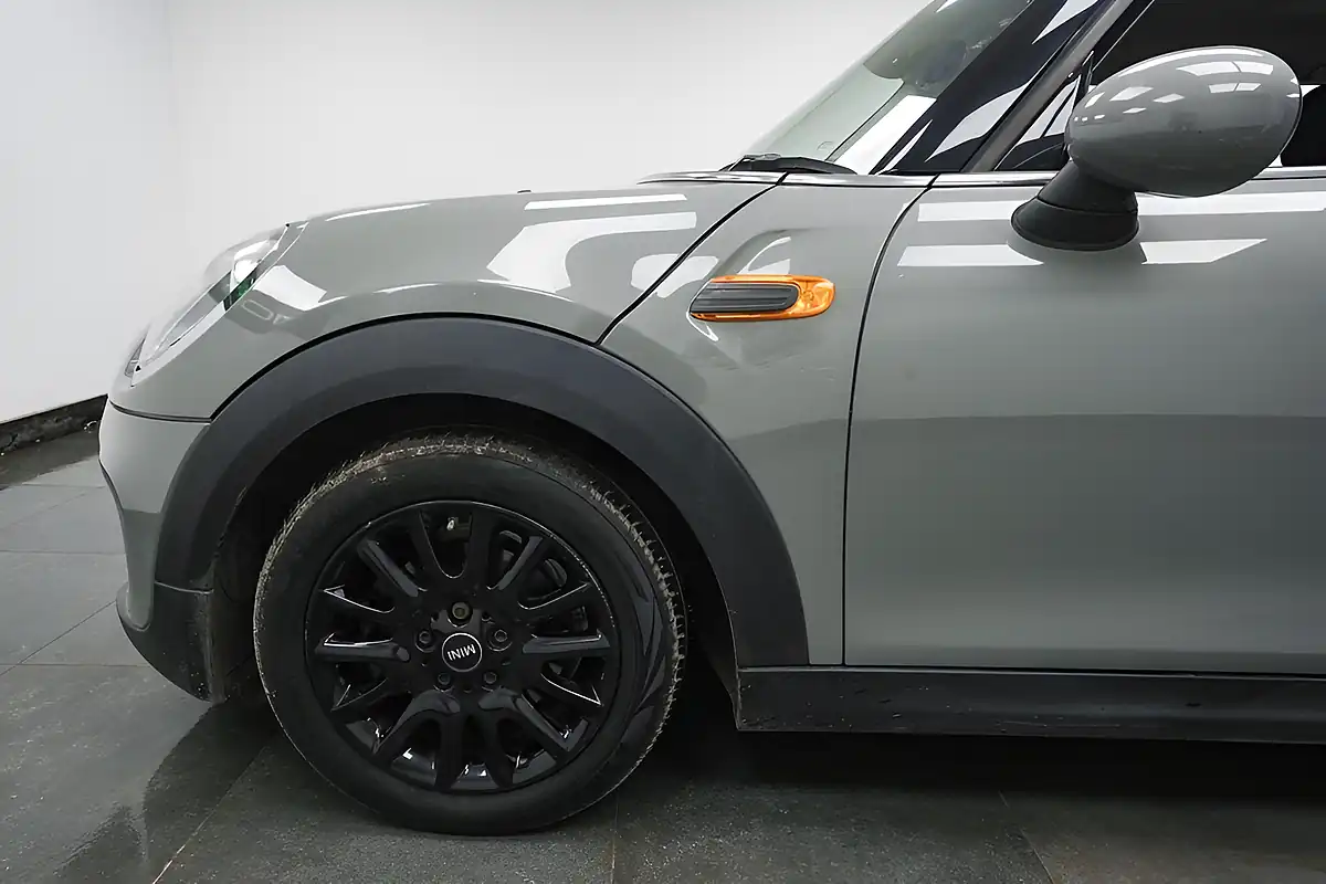 Used 2016 MINI Hatch One Grey - Interior and Exterior details 5